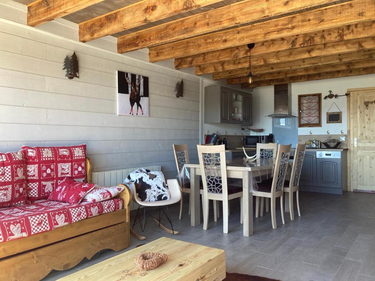 Chalet Cosy Renove Avec Vue Sur Le Lac Les Angles  Luaran gambar